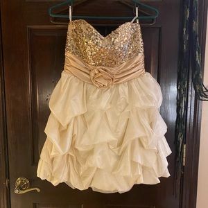 Only worn one, too big for me now, Great condition.